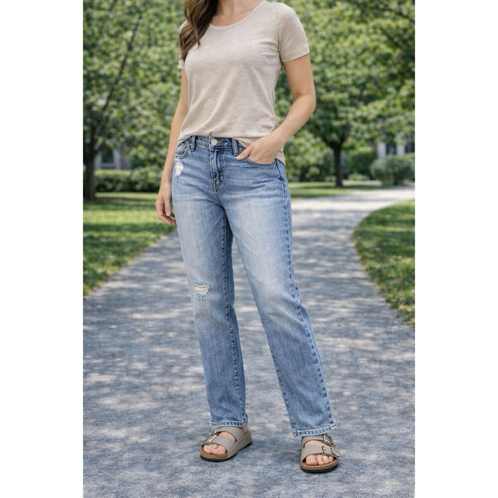 KanCan Size 30 Distressed Skinny Jeans Light‎ Wash Stretch Denim